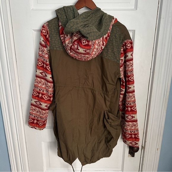Paparazzi Utility Jacket with Aztec Sleeves Army Green Layered Western Small - Picture 4 of 10